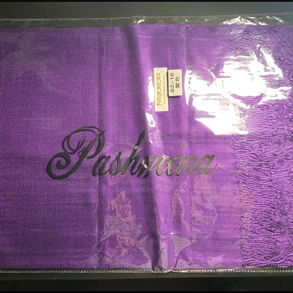 Pashmina Scarf - Picture 3 of 3